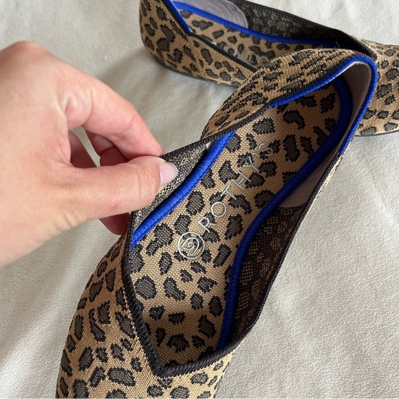 Rothy’s Leopard Round Toe Flats Size 7 - Picture 3 of 4